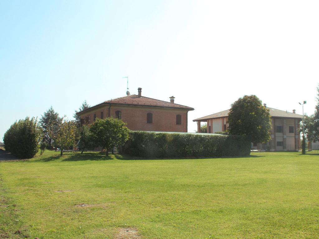 Giardino Di Mia Acomodação com café da manhã Calderara di Reno Exterior foto