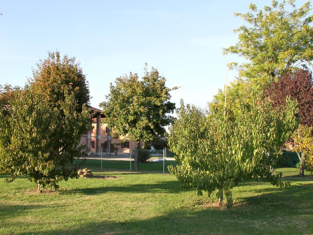 Giardino Di Mia Acomodação com café da manhã Calderara di Reno Exterior foto